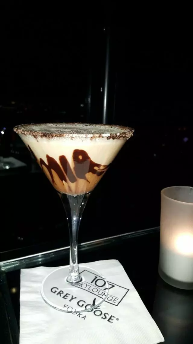 107 SkyLounge
