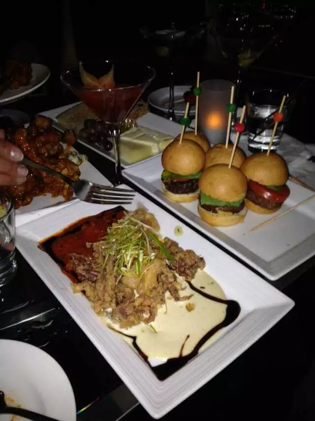 107 SkyLounge