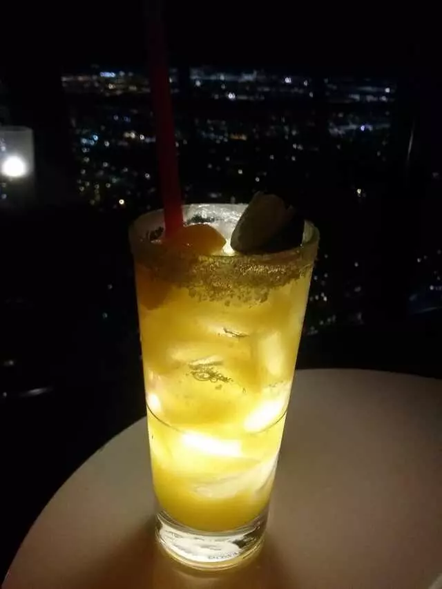 107 SkyLounge