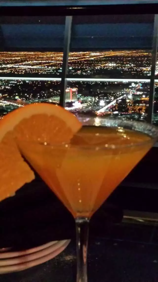 107 SkyLounge