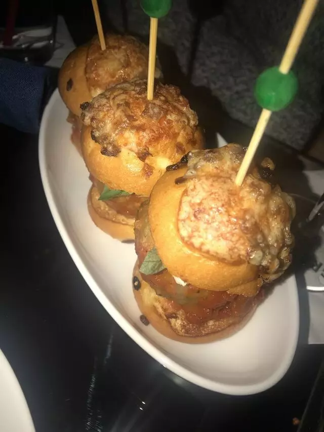 107 SkyLounge