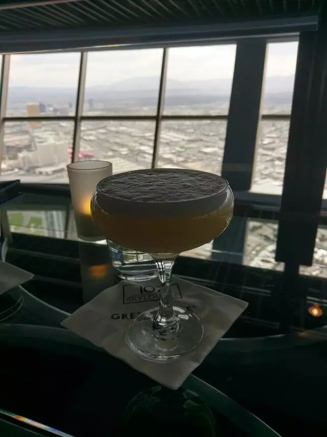 107 SkyLounge