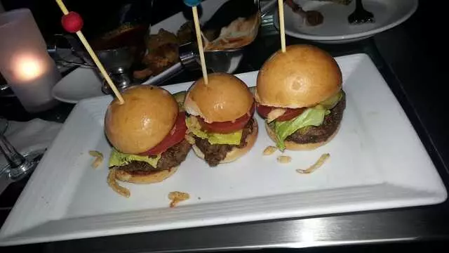 107 SkyLounge