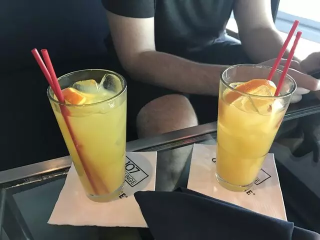 107 SkyLounge