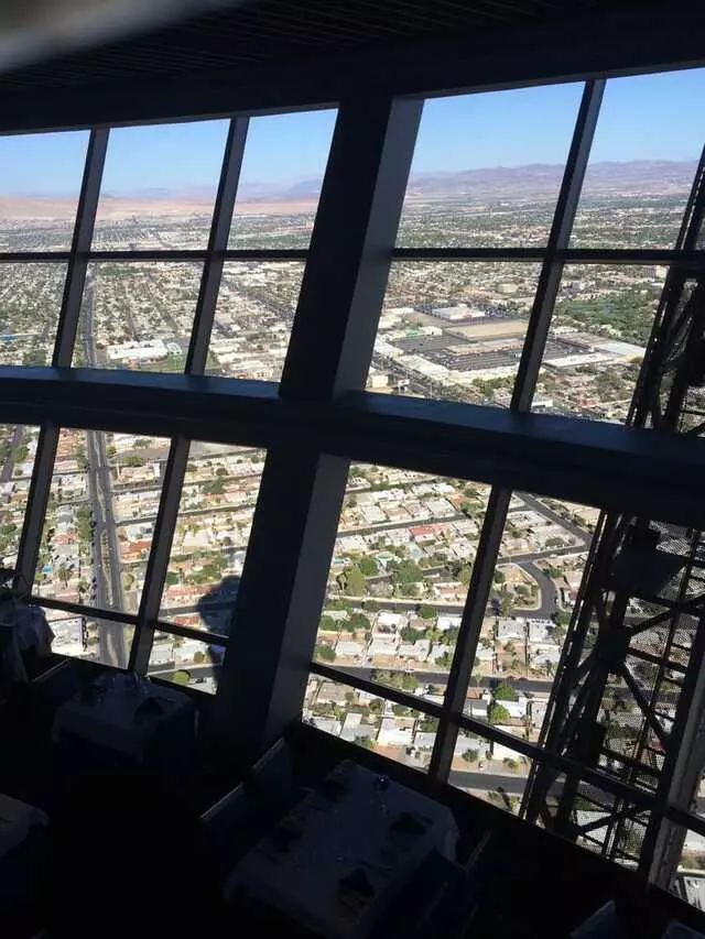 107 SkyLounge