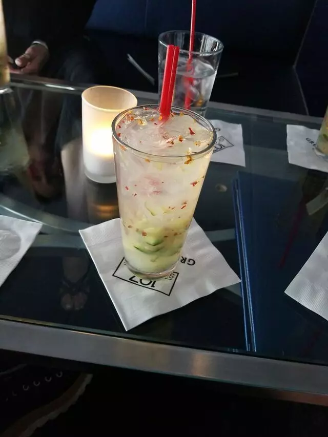 107 SkyLounge