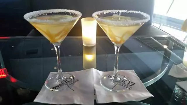 107 SkyLounge