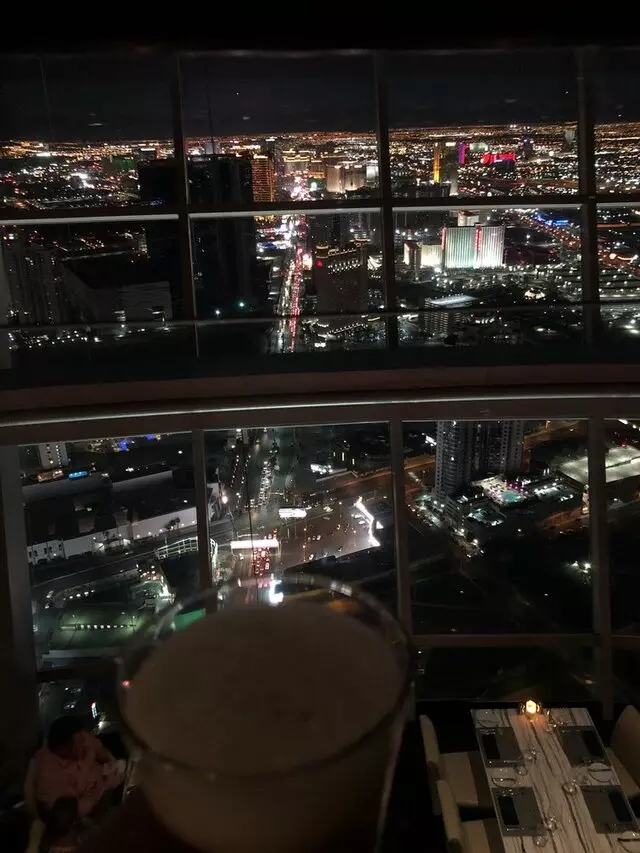 107 SkyLounge