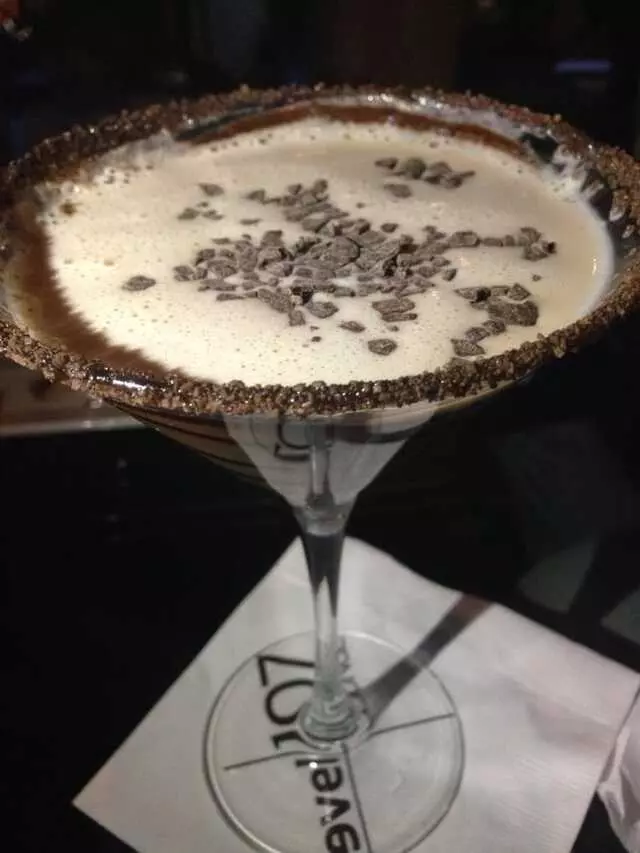 107 SkyLounge