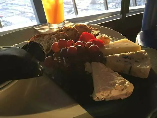 107 SkyLounge