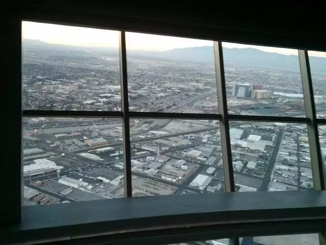 107 SkyLounge