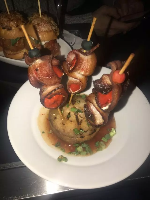 107 SkyLounge