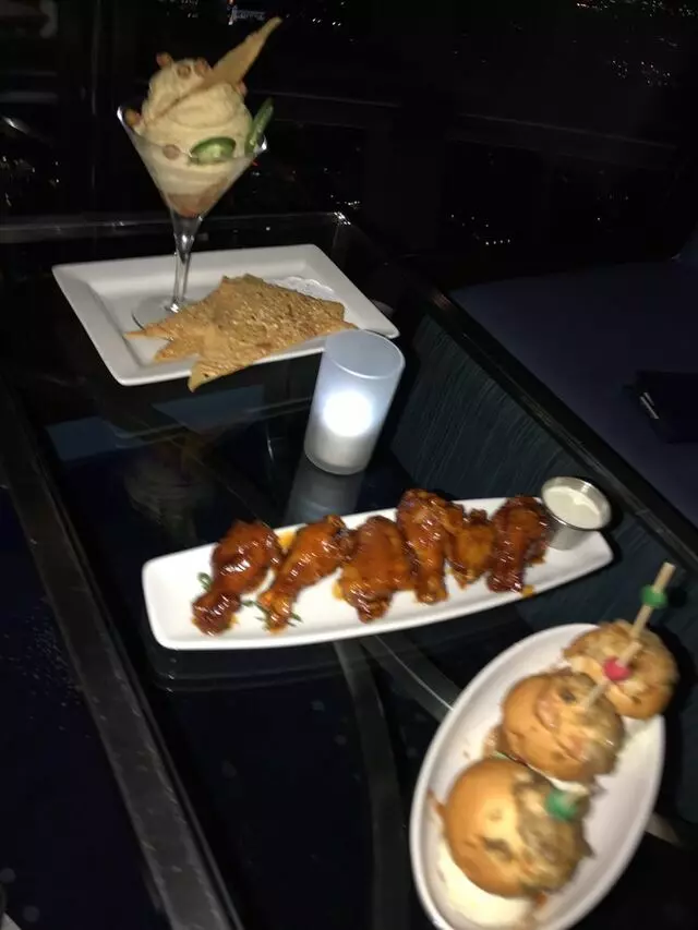 107 SkyLounge