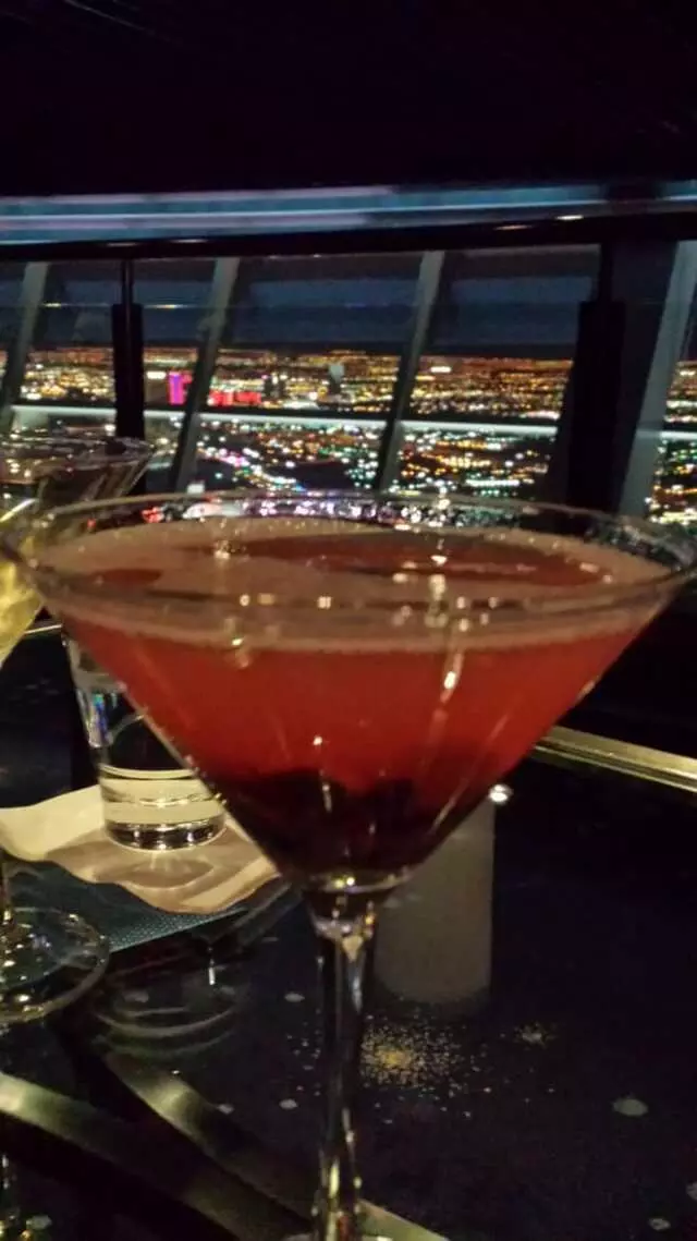 107 SkyLounge