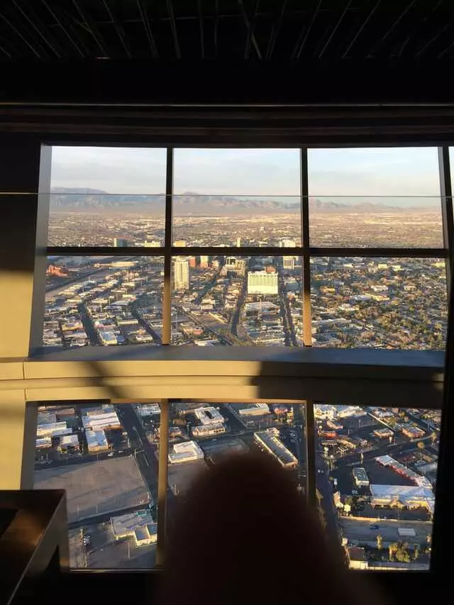 107 SkyLounge