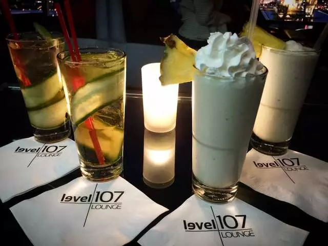 107 SkyLounge
