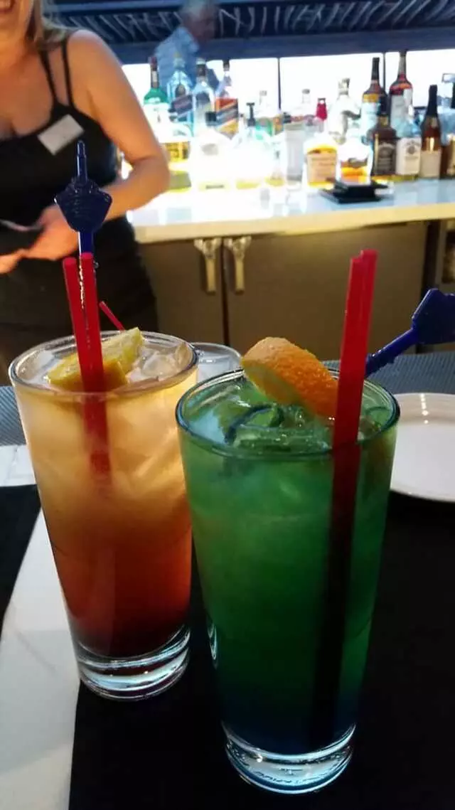 107 SkyLounge