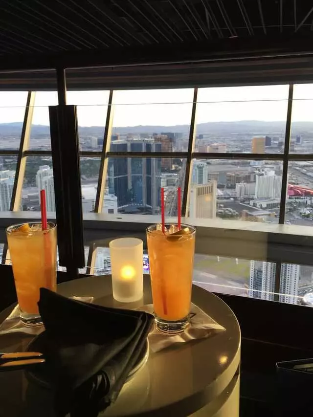 107 SkyLounge