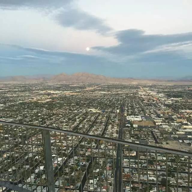 107 SkyLounge