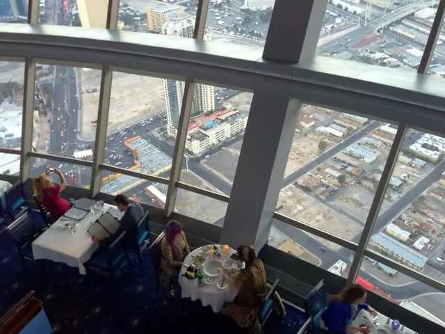 107 SkyLounge