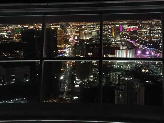 107 SkyLounge