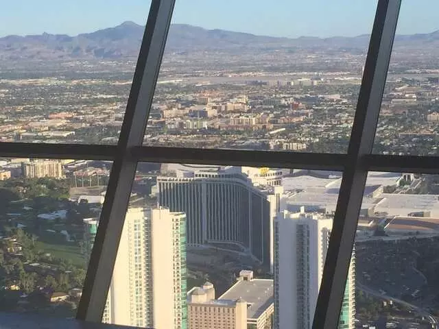 107 SkyLounge