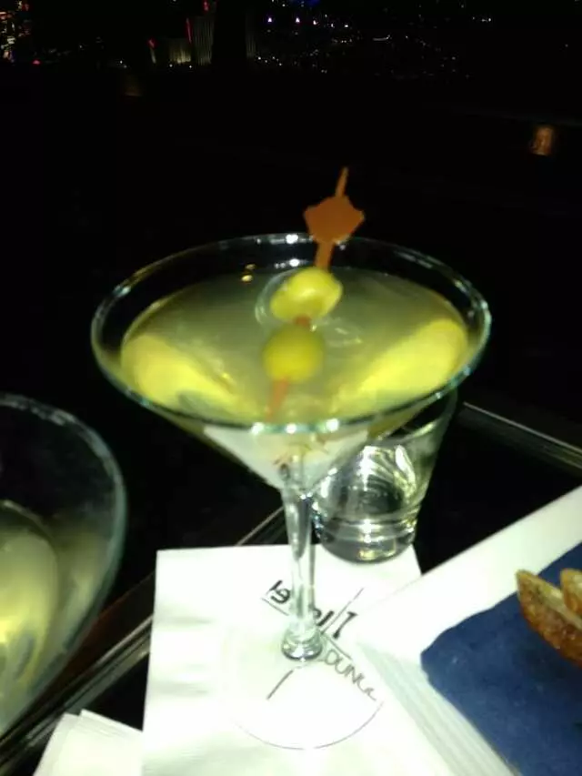 107 SkyLounge