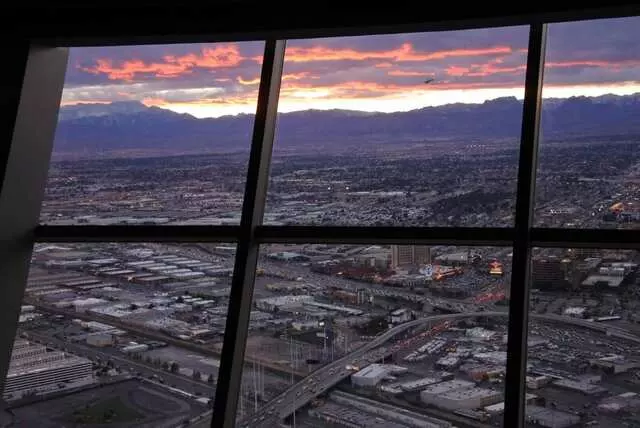 107 SkyLounge