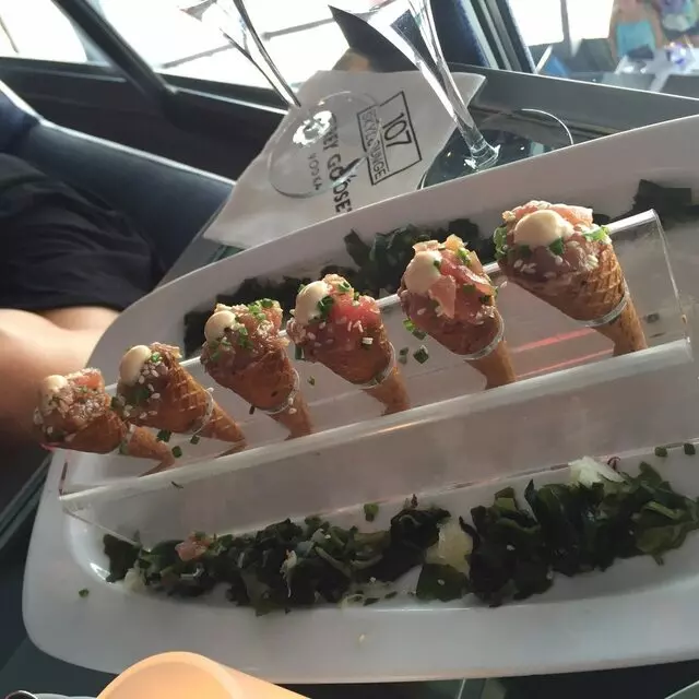 107 SkyLounge
