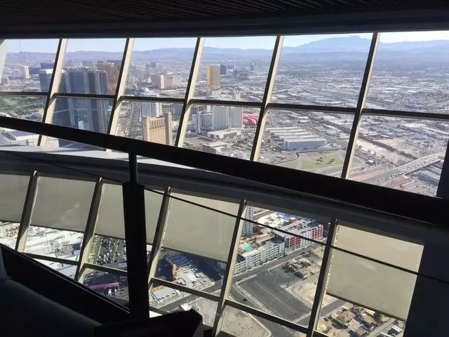 107 SkyLounge