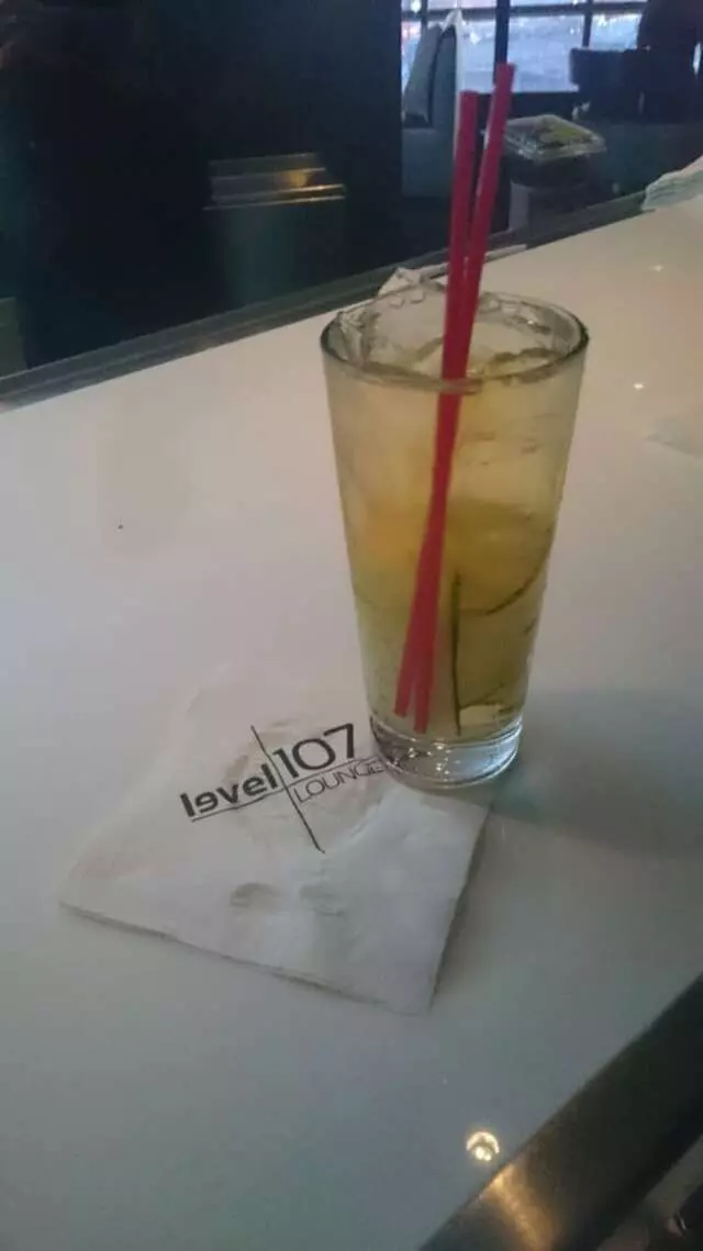 107 SkyLounge