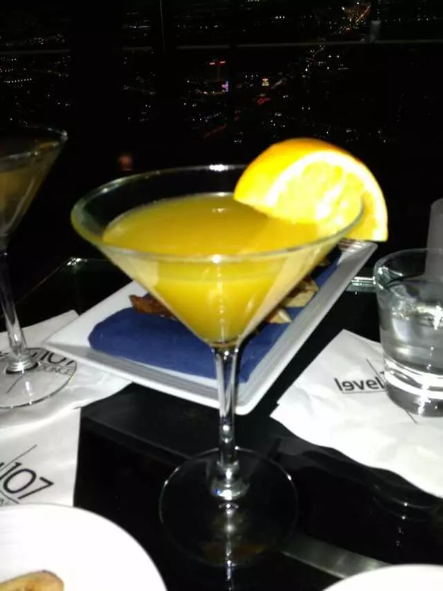 107 SkyLounge