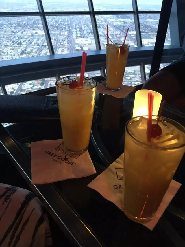 107 SkyLounge