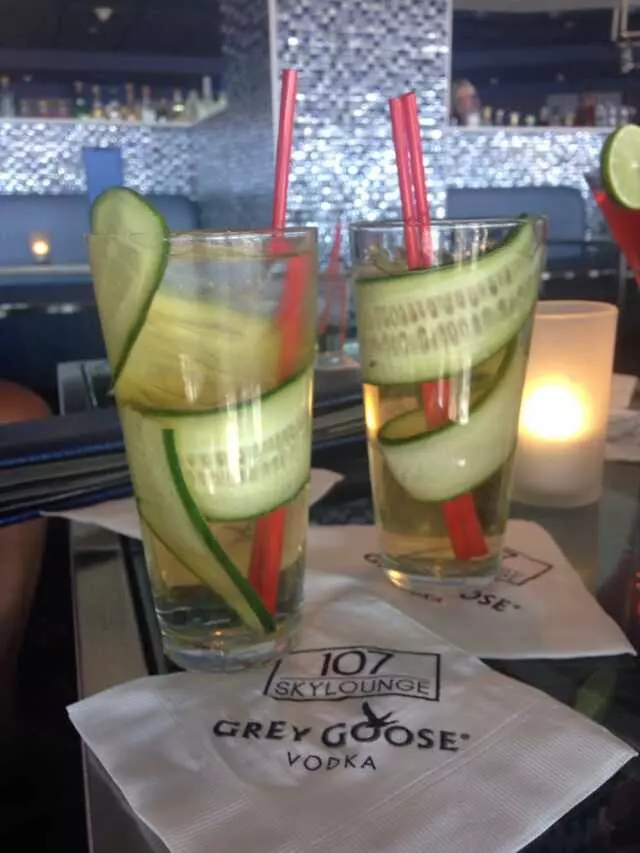 107 SkyLounge