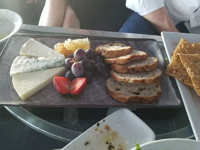 107 SkyLounge