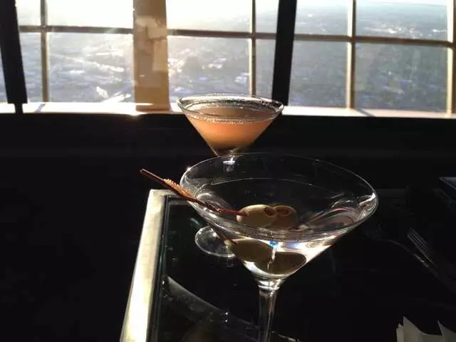 107 SkyLounge
