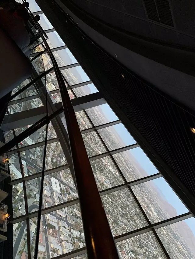 107 SkyLounge