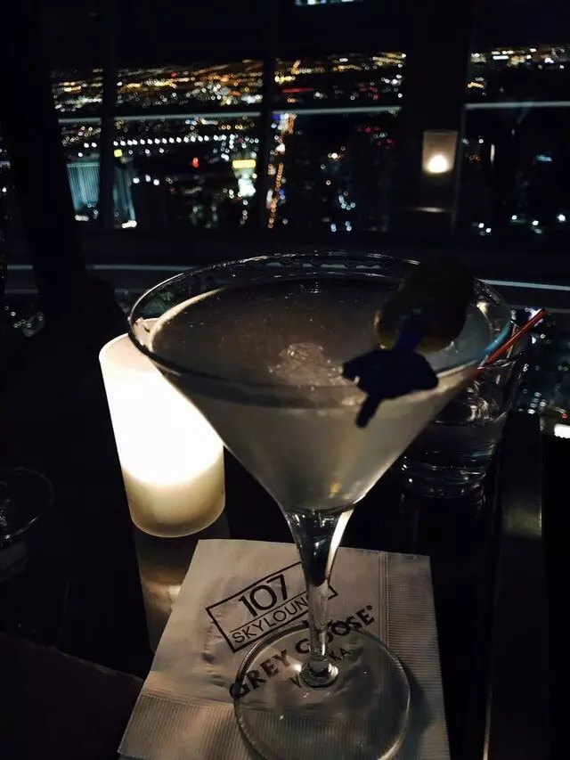 107 SkyLounge