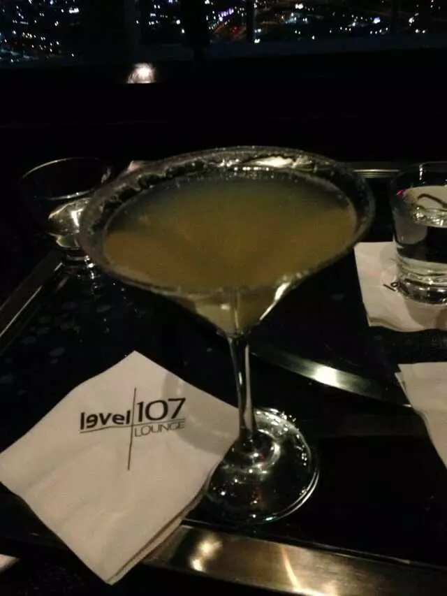 107 SkyLounge