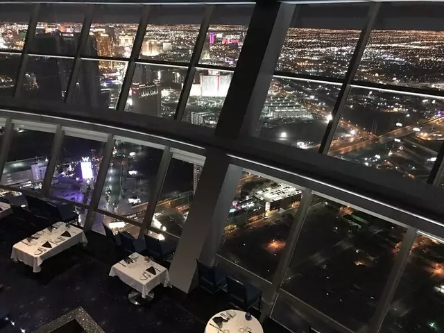 107 SkyLounge