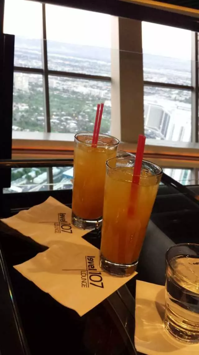 107 SkyLounge