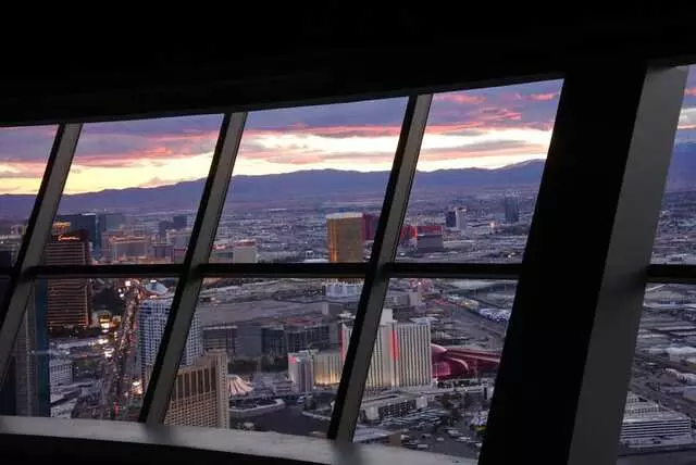 107 SkyLounge
