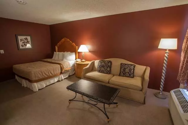 Aviation Inn
