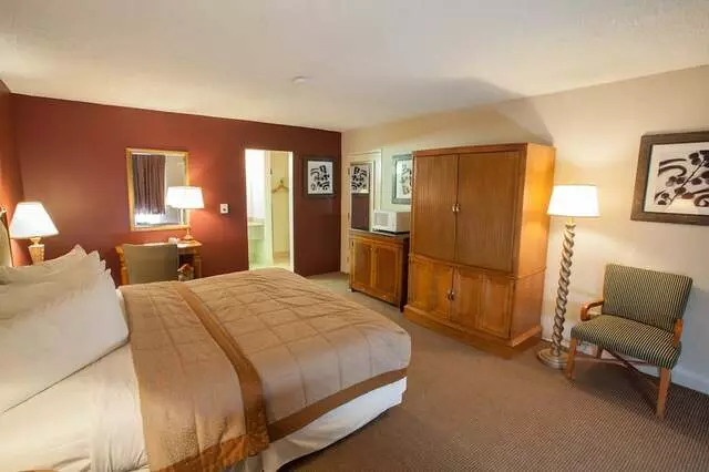 Aviation Inn
