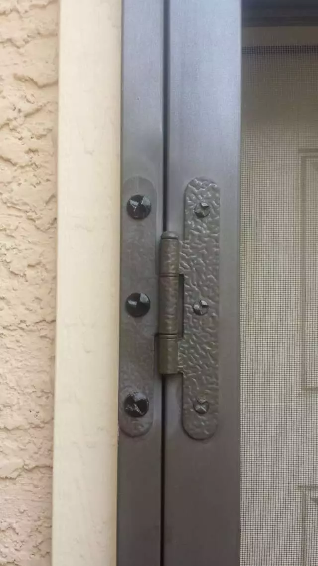 A Handy Painter