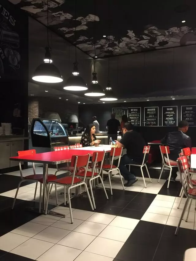 800 Degrees Neapolitan Pizzeria
