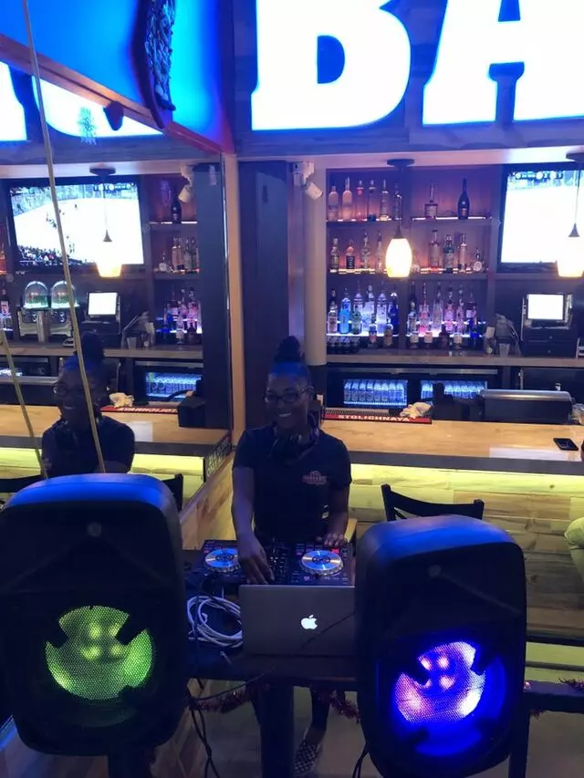 322 Pizza Bar