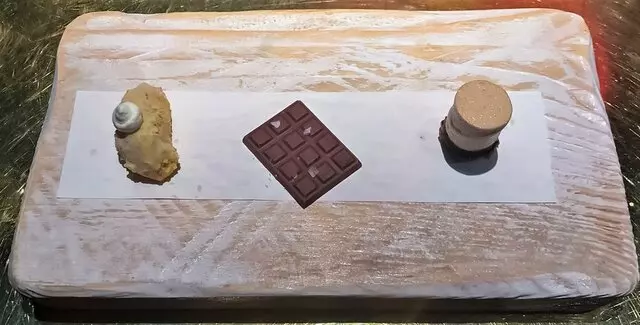 é by José Andrés