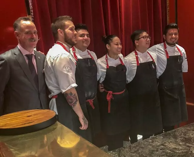 é by José Andrés