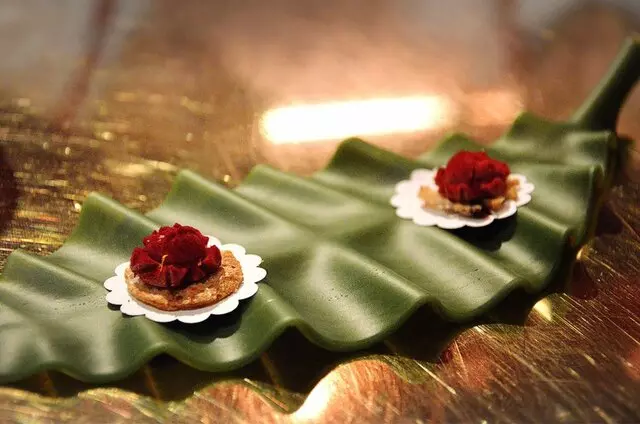 é by José Andrés